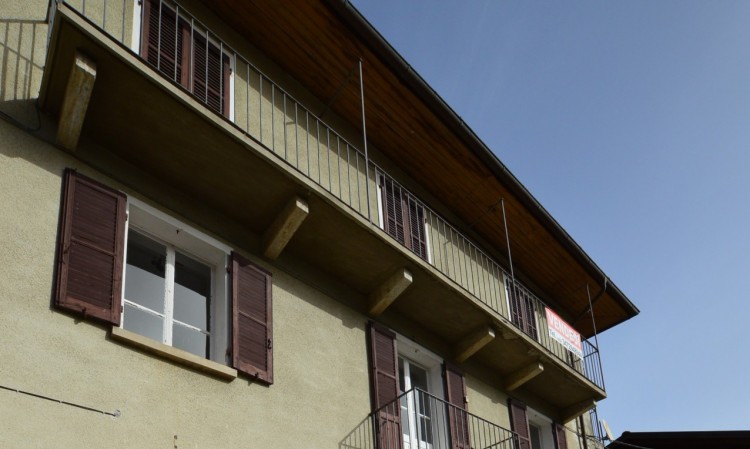 Bi-locale con terrazzo 