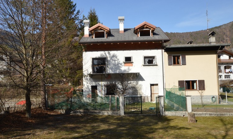 Casa con giardino 