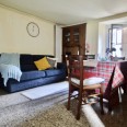 Appartamento Su Due Livelli In Casa Di Paese