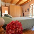 Casa Indipendente Con Terrazza E Giardino