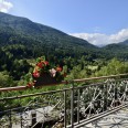 Villa Trifamigliare Con Giardino E Box Auto
